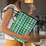 Capa Para Notebook Grade de aquarela - verde<br><div class="desc">Este padrão de aquarela gingham é uma reviravolta moderna em cheques clássicos. Este design apresenta uma grade verde no estilo de aquarela para um verão,  aparência em negrito.</div>