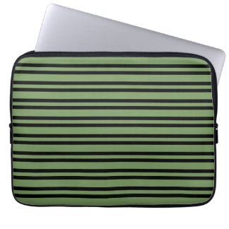 Capa Para Notebook Green Black Stripes Pattern