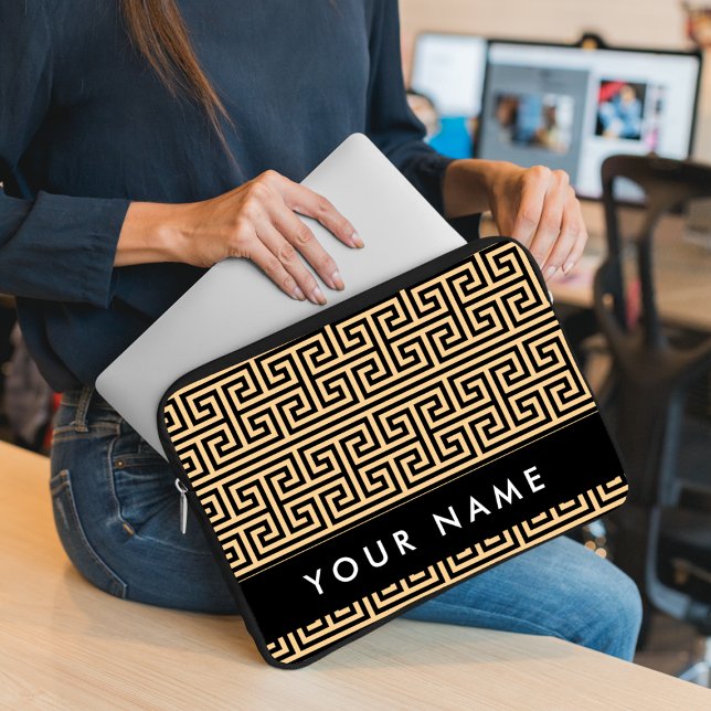 Capa Para Notebook Grego Meander Key H Brown, Seu Nome Personalizar (Criador carregado)