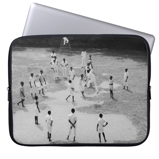 CAPA PARA NOTEBOOK GRUPO DE BASEBALL DE REPRODUÇÃO DO PESSOAS (Frente)