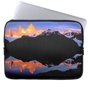 Capa Para Notebook Grupo Fitz Roy Refletido em Lagos Glaciais