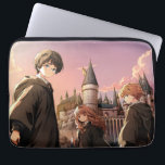Capa Para Notebook HARRY POTTER™ Hermione & Ron HOGWARTS™ Anime Scene<br><div class="desc">Step into the wizarding world with this stunning illustration featuring Harry Potter™, Hermione Granger, and Ron Weasley standing before the majestic towers of Hogwarts™ at sunset. Bathed in warm golden light and soft twilight hues, the trio stands ready for whatever magical adventure awaits. With wands in hand and Hogwarts rising...</div>