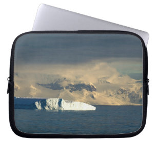 Capa Para Notebook Iceberg no início da Passagem de Drake logo