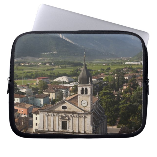 Capa Para Notebook Igreja colegiada de manhã, Arco, Trento (Frente)