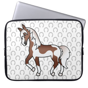 Capa Para Notebook Ilustração de Cartoon de Cavalo de Trote Castanho