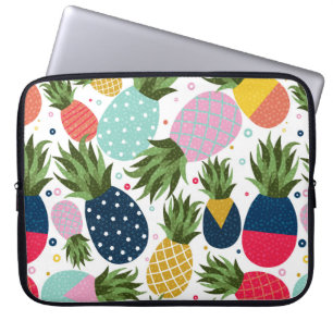 Capa Para Notebook Ilustração uniforme de abacaxi, colorida