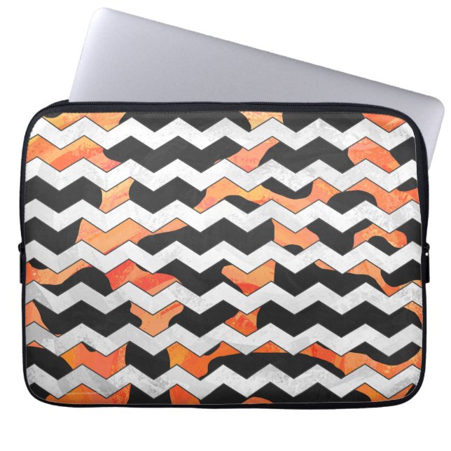Capa Para Notebook Impressão de Cow Black and Orange Chevron (Frente)
