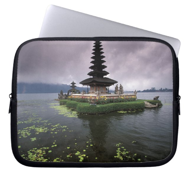 Capa Para Notebook Indonésia, Bali, Templo Ulun Danu. (Frente)