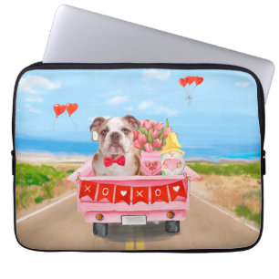 Capa Para Notebook Inglês Bulldog Dia de os namorados Truck Hearts