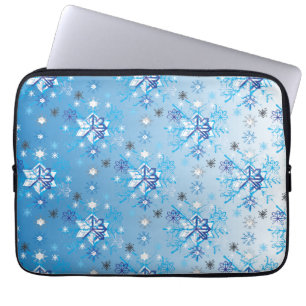 Capa Para Notebook Intrair estrelas azuis e brancas e flocos de neve