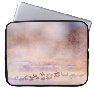 Capa Para Notebook Inverno do Japão. Cena de vida selvagem, natureza
