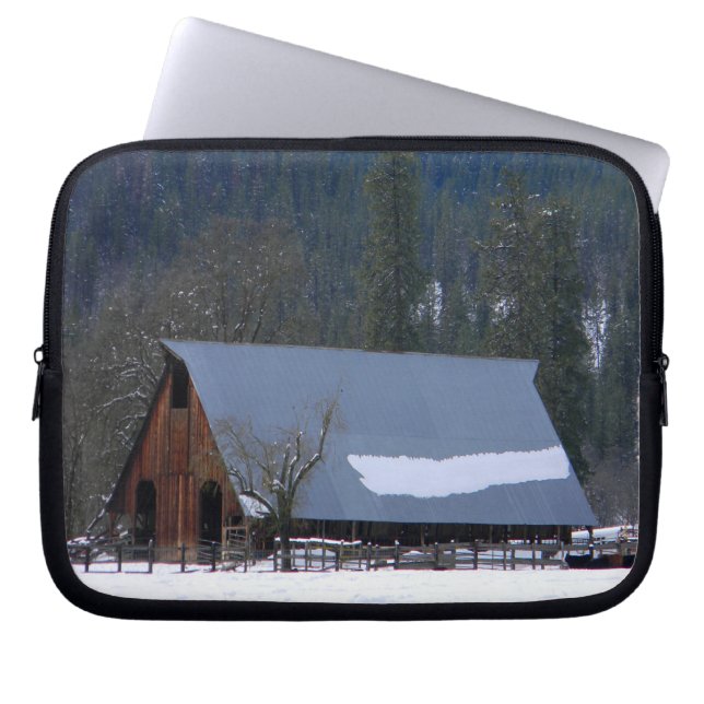 Capa Para Notebook Inverno nas montanhas... (Frente)