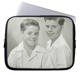 Capa Para Notebook Irmãos no estúdio