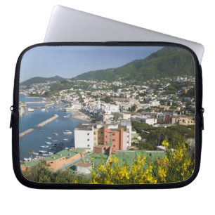 Capa Para Notebook ITÁLIA, Campânia, (Baía de Nápoles), ISCHIA, LACCO