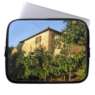 Capa Para Notebook Itália, Toscana, Greve. Cenas de vinho no final do