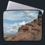 Capa Para Notebook Janela Norte<br><div class="desc">Esta vista de e através do arco da janela norte foi tirada no Parque Nacional de Arches perto de Moab, Utah. A rocha que forma a parte inferior direita do arco enche quase metade do quadro na diagonal. À esquerda, as nuvens brancas puffy dominam o céu azul que preenche a...</div>