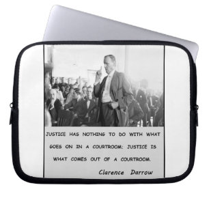 Capa Para Notebook Justiça de Clarence Darrow sai da sala do tribuna