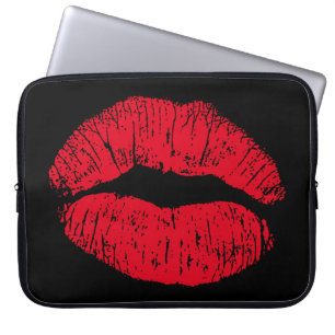 Capa Para Notebook Lábios de Beijo Vermelho em Preto