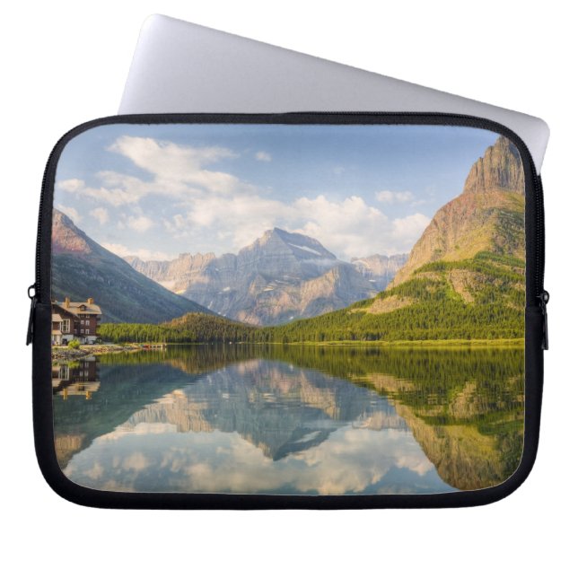 Capa Para Notebook Lago Swiftcurrent com o hotel Many Glacier e (Frente)