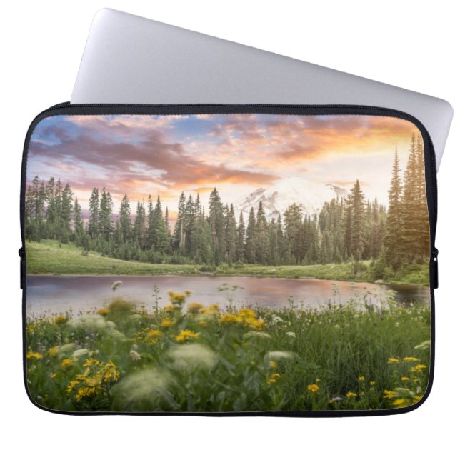 Capa Para Notebook Lago Tipsoo do Monte Rainier (Frente)