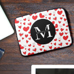 Capa Para Notebook Laptop de Padrão do Coração Vermelho Moderno Cute<br><div class="desc">Monograma</div>