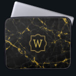 Capa Para Notebook Lente Dourada de pedra mármore preta<br><div class="desc">Imagem elegante do impressão de textura de pedra mármore negra com sotaques dourados. Monograma personalizável.</div>