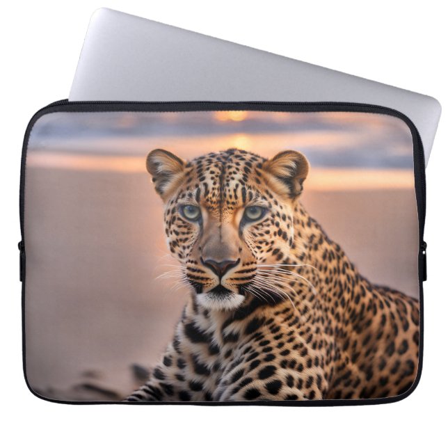 Capa Para Notebook Leopardo na praia (Frente)