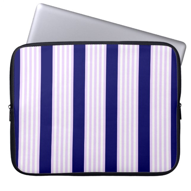 Capa Para Notebook Lilac and white stripes pattern with navy blue (Frente)