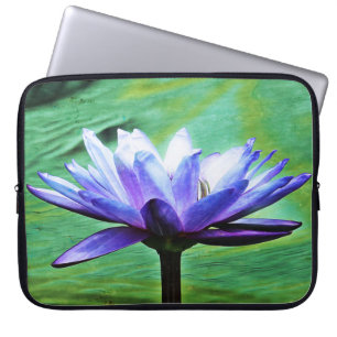 Capa Para Notebook Lily Purple Water