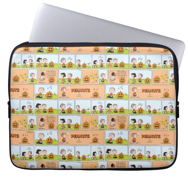 Capa Para Notebook Linus & Lucy | Cantando Jack-O-Lanterna (Frente)