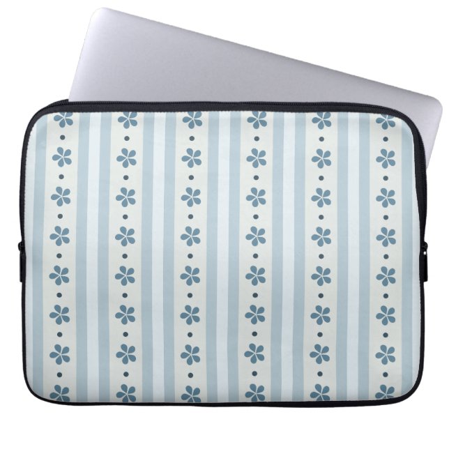 Capa Para Notebook Listras Azuis Claras e Flores (Frente)