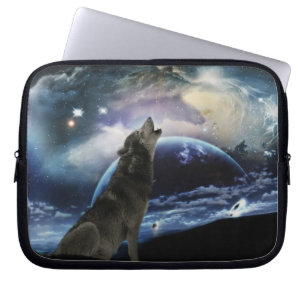 Capa Para Notebook Lobo que urra na lua