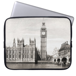 Capa Para Notebook Londres antiga, preto e branco.