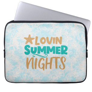 Capa Para Notebook Lovin Summer Nights: Abraçando Noites Quentes Mági