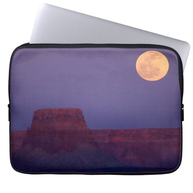 Capa Para Notebook Lua Nascente Sobre a Tower Butte, Arizona (Frente)
