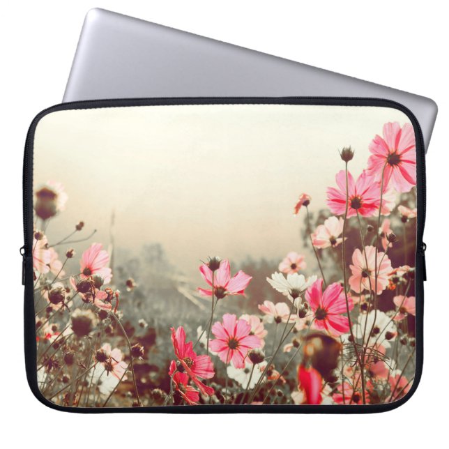 Capa Para Notebook Luz da manhã, cosmos rosa florescente. (Frente)