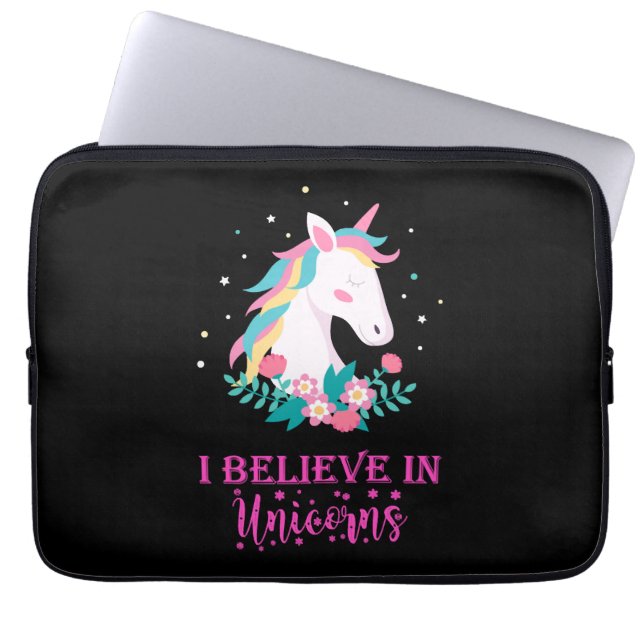 CAPA PARA NOTEBOOK MÁGICA DE UNICÓRNIOS (Frente)