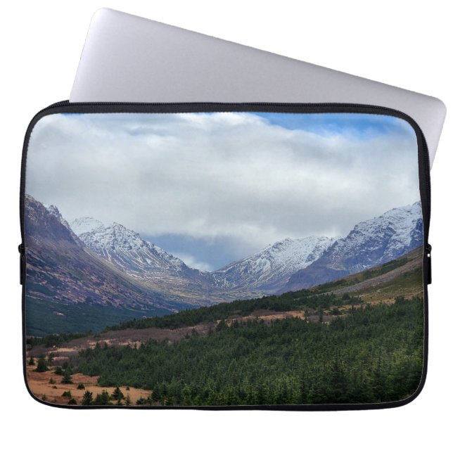 Capa Para Notebook Mala de Computador Cenário Rocky Ridge (Frente)