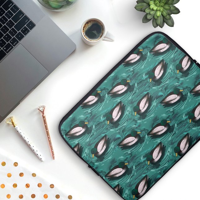 Capa Para Notebook Mallards Nadando no Padrão de Água (Mallards in the water pattern laptop sleeves)