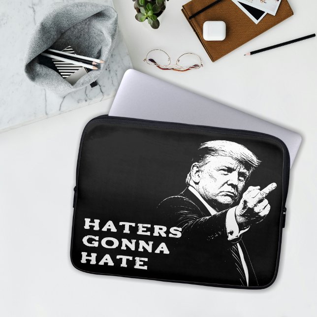 Capa Para Notebook Meme Engraçado Trump Dedo do Meio 2026 (Criador carregado)