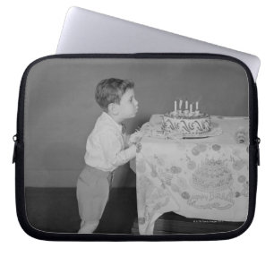 Capa Para Notebook Menino que funde para fora velas