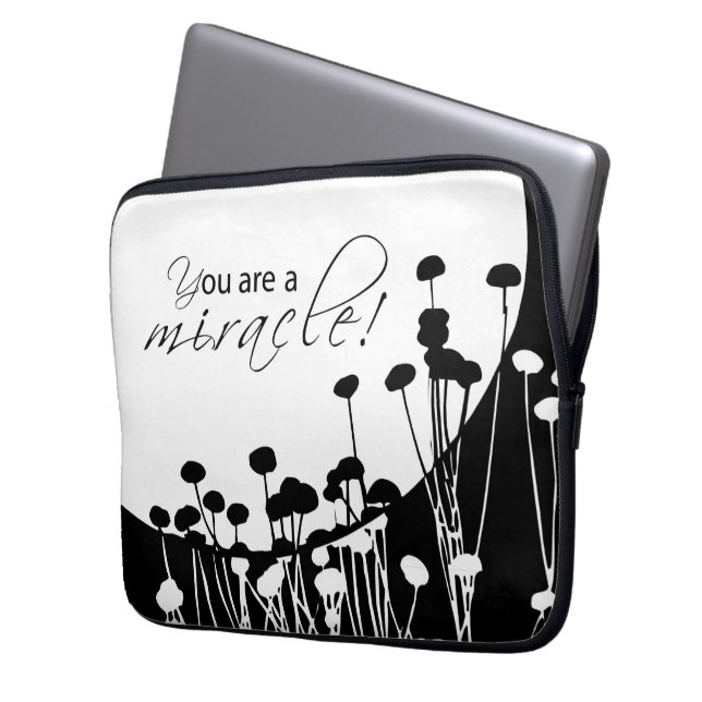 Capa Para Notebook Milagre de recuperação, preto e branco (Frente Esquerda)