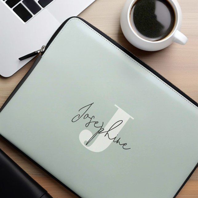 Capa Para Notebook Mint Green Modern Minimalist Monogrammed (Criador carregado)