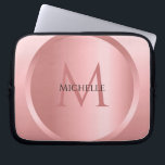 Capa Para Notebook Modelo de Monograma Elegante Personalizado e rosa<br><div class="desc">Bolsa de laptop/Caixa Moderna do Modelo Elegante Personalizado e rosa Dourado.</div>
