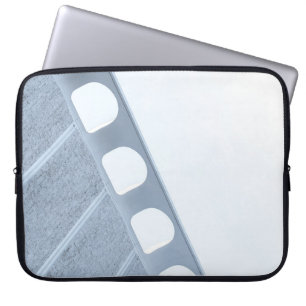 Capa Para Notebook Moldura de metal preto e branco