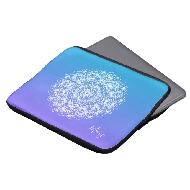 Capa Para Notebook Monograma branco da mandala púrpura e azul (Frente Topo)