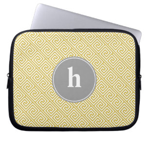 Capa Para Notebook Monograma de Padrão-Chave Grego Amarelo e Cinza