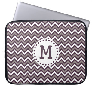 Capa Para Notebook Monograma de Padrão de Chevron Branco Roxo Moderno
