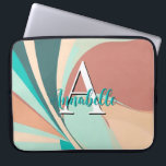 Capa Para Notebook Monograma de Pêssego Moderno de abstrato Retro<br><div class="desc">Esta abstrato moderna bolsa de laptop é atraente para os olhos e faz uma declaração com o seu aspecto retrorativo das espirais de pêssego,  lacre,  aqua e crosta. Adicione um nome e inicial para personalizá-lo. Criado pela imprensa simplesmente de farmácia.</div>