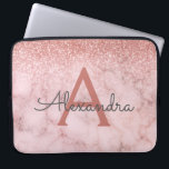 Capa Para Notebook Monograma do Glitter Marble Sparkle do Glam Rosa D<br><div class="desc">Glam Rosa Dourado - Ombre Cor-de-rosa,  Brilhante e Minúsculo Monograma de Pedra Magnética Moderna e Elegante. Esse caso pode ser personalizado para incluir seu nome inicial e próprio.</div>